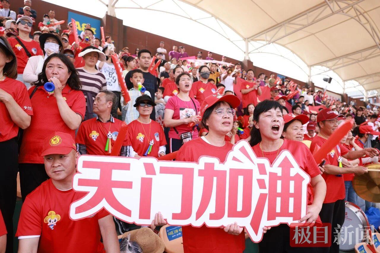芒果体育官方网址-天门队下场再战！拼到最后的你们也值得掌声与喝彩